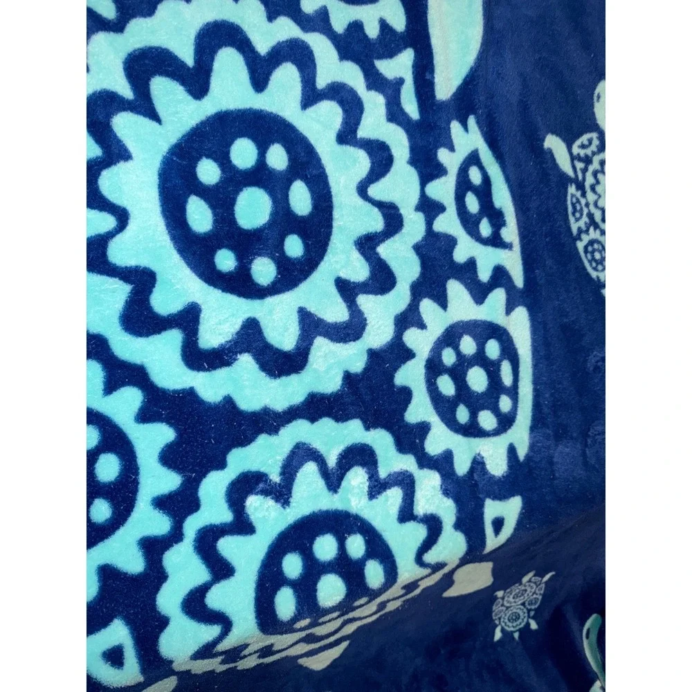 Vera Bradley Blue Sea Turtle Plush Throw Blanket Fleece 50x80 Coastal Navy Aqua
